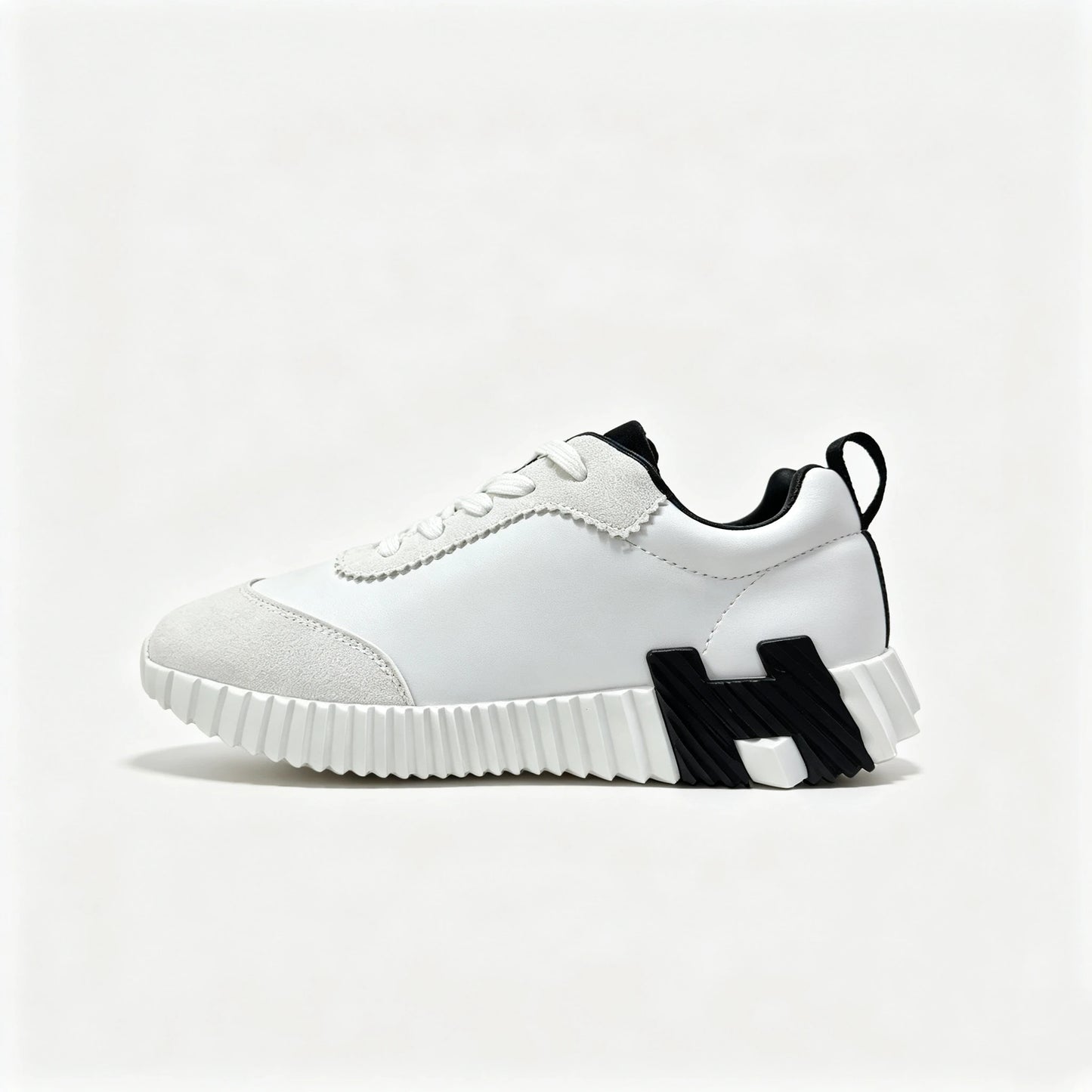 2026 Classic Fashion Casual Splicing Low cut Sneakers Men's Round Nose Sneakers Thick soled Non slip Shoes