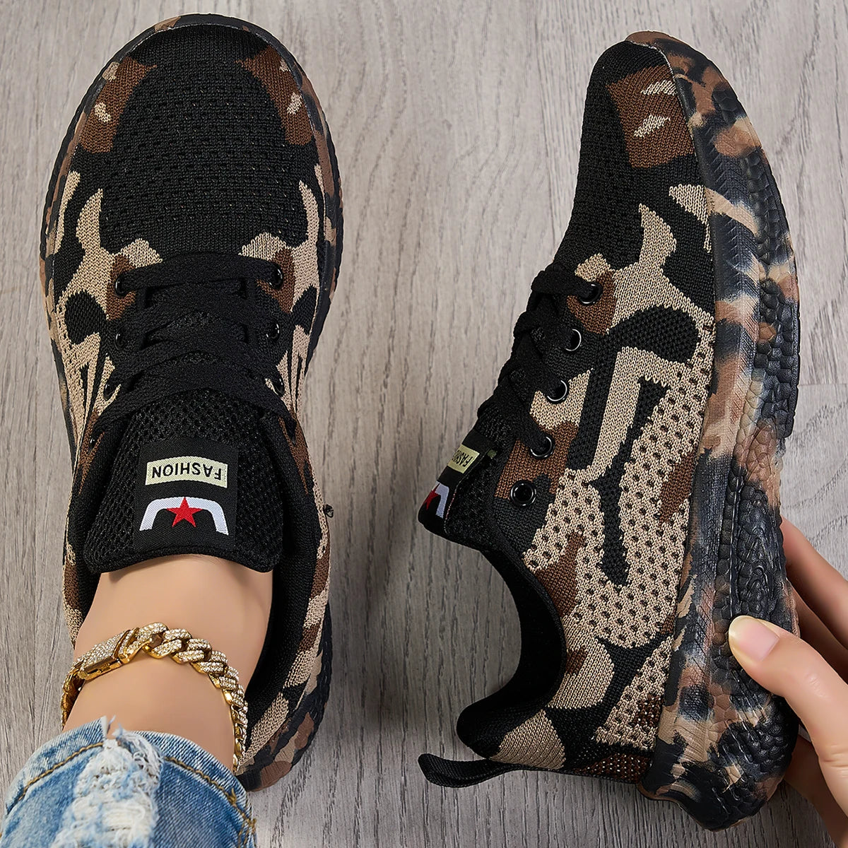 Women Camo Print Flying Knit Sneakers Breathable Mesh Lightweight Flexible Non Slip Lace Up Walking Shoes Fashion Outdoor Gym Jogging Daily Casual Sports Footwear 2026 New Arrival