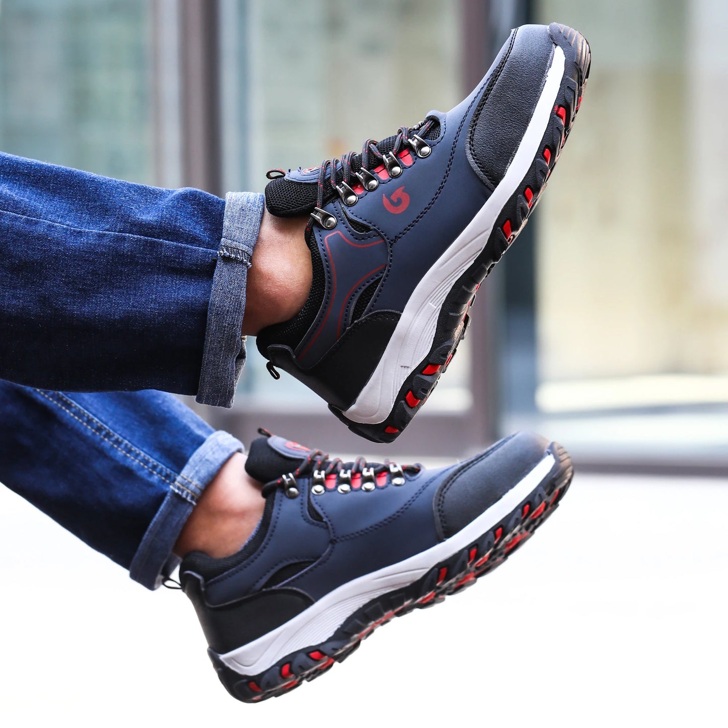 Men Steel Toe Safety Shoes Anti-Puncture Non-Slip Work Boots Wear-Resistant Breathable Hiking Safety Sneakers for Industrial Work