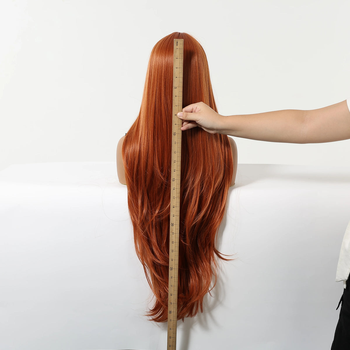 Halloween Wig Brown Synthetic Wig Ginger Orange Long Straight Wig for Woman Heat Resistant Fiber Copper Red Long Layered Straight Middle Part Wig Suitable for Cosplay Party Costumes Daily Wear Natural Looking