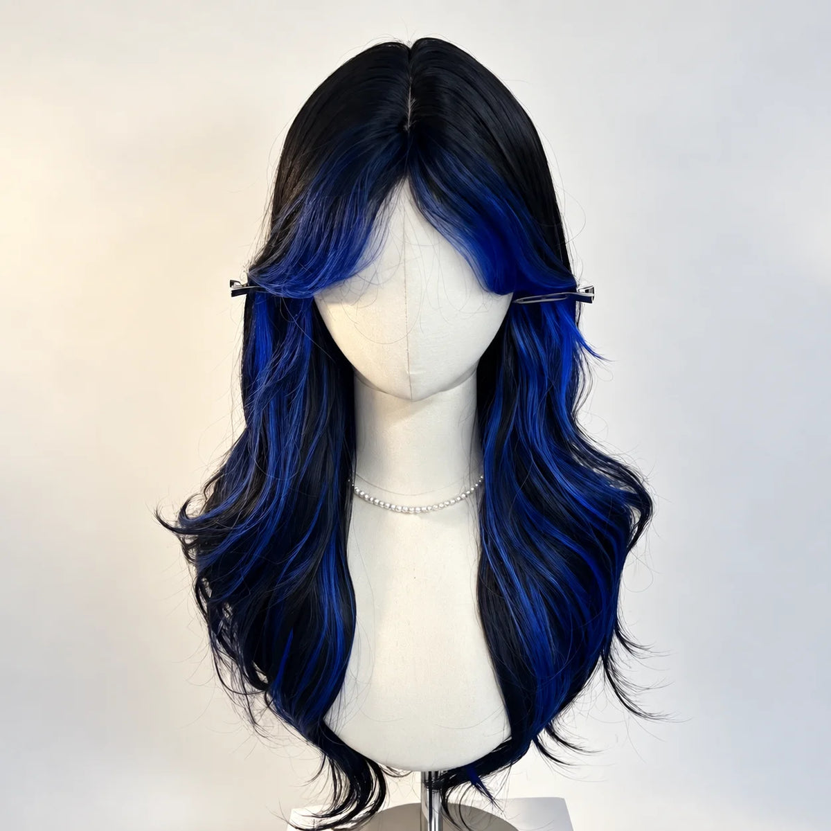 Halloween Wig 26-Inch Long Wavy Synthetic Wig Black and Blue Highlights Heat Resistant Wig for Women Black Wig with Blue Highlights Chemical Fiber Hair with Bangs Face Framing Cosplay Costume Party Goth Anime Daily Wear Soft
