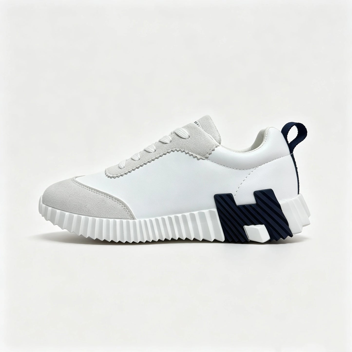2026 Classic Fashion Casual Splicing Low cut Sneakers Men's Round Nose Sneakers Thick soled Non slip Shoes
