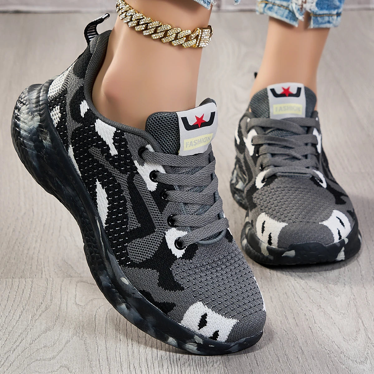 Women Camo Print Flying Knit Sneakers Breathable Mesh Lightweight Flexible Non Slip Lace Up Walking Shoes Fashion Outdoor Gym Jogging Daily Casual Sports Footwear 2026 New Arrival