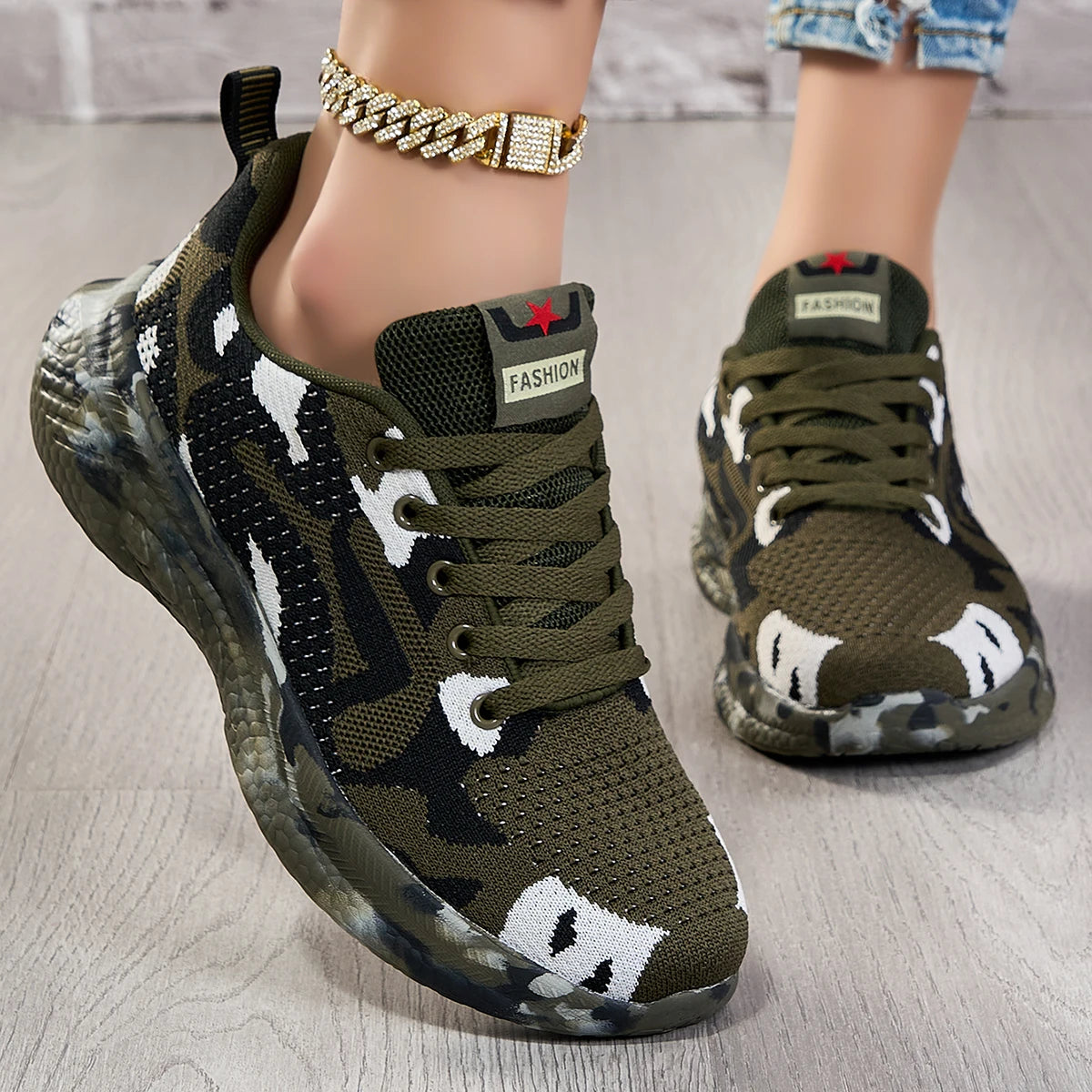 Women Camo Print Flying Knit Sneakers Breathable Mesh Lightweight Flexible Non Slip Lace Up Walking Shoes Fashion Outdoor Gym Jogging Daily Casual Sports Footwear 2026 New Arrival