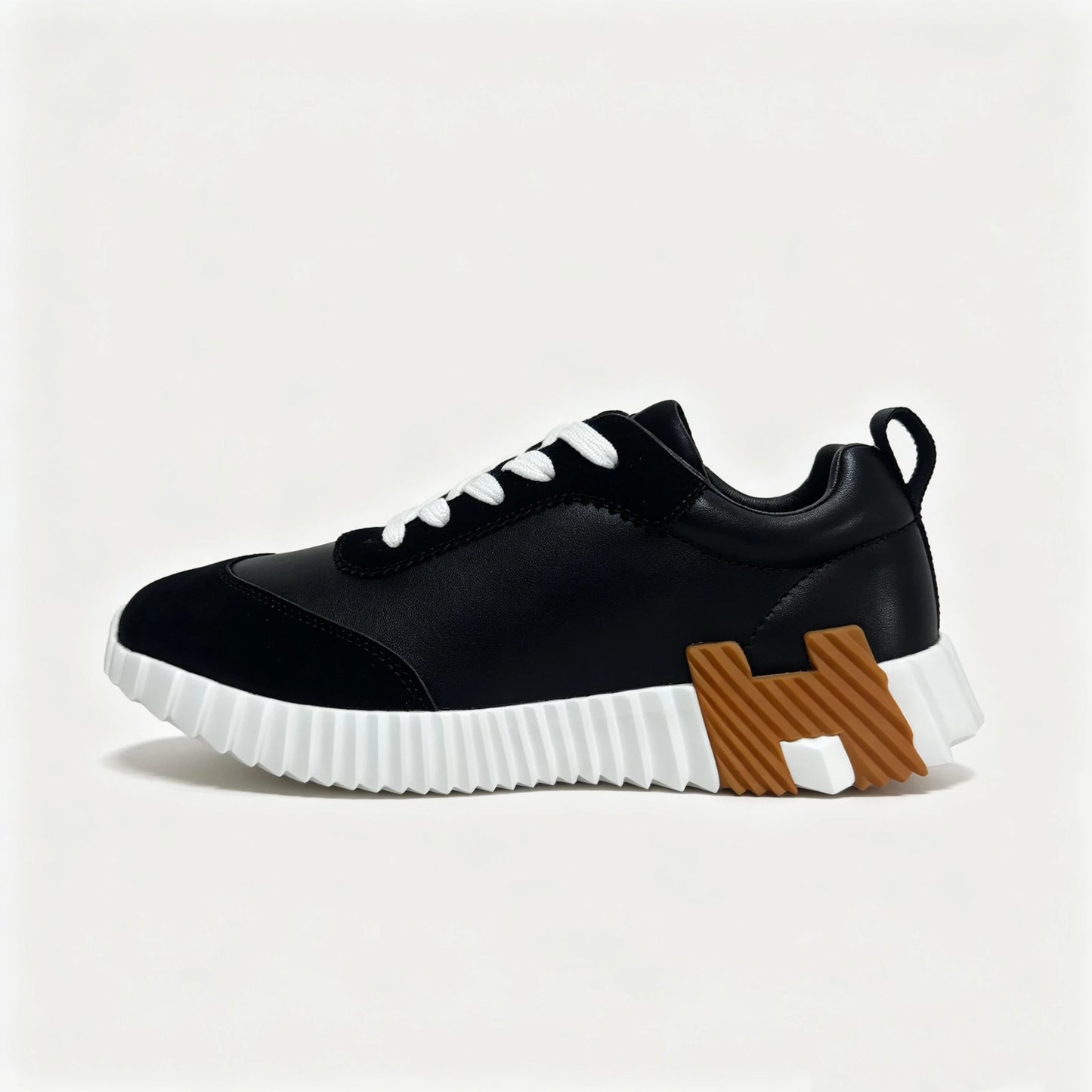 2026 Classic Fashion Casual Splicing Low cut Sneakers Men's Round Nose Sneakers Thick soled Non slip Shoes